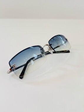 Authentic Vintage Chanel 4093-B  baby blue rimless sunglasses 🦋